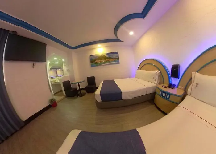 Coacalco Hotel 2*