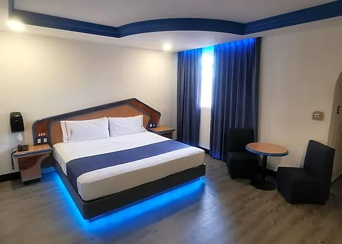 Hotel Coacalco 2*